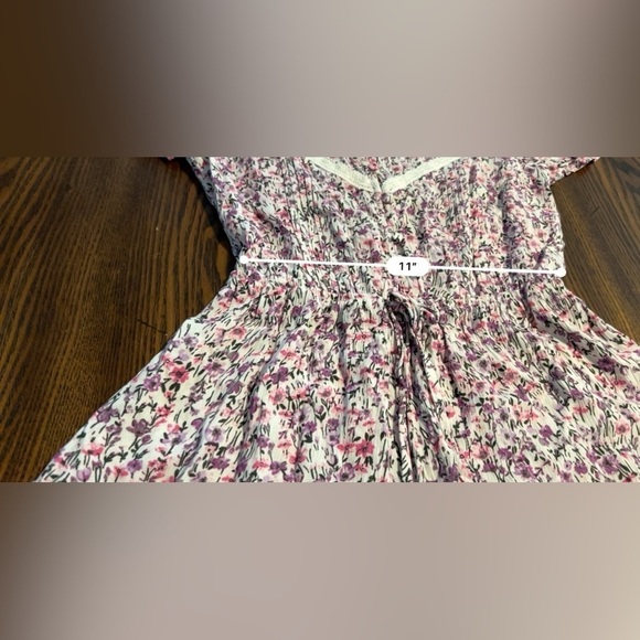 Francesca's Romper Women's Size XS Pink V Neck Ditzy Floral Lace Flutter Sleeve - Picture 10 of 16